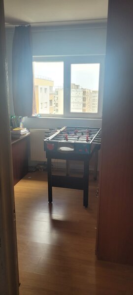 Schimb 4 camere Mega Mall Complex Miramar cu 2 camere in orice zona.